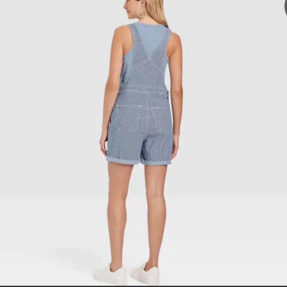 (L)- Universal Thread Women's Railroad Striped Side Button Short Denim Overalls - Picture 2 of 10